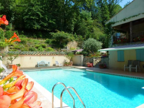 Mille Fleurs a romantic enchanting renovated luxury Bastide with shared pool